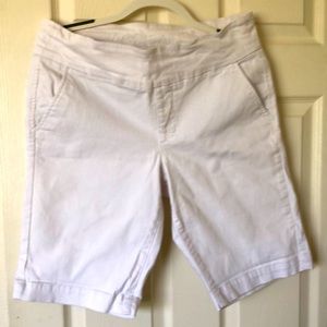 JAG Jean shorts. Pull on. Elastic waist. Size 12